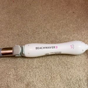 Beachwaver curling iron